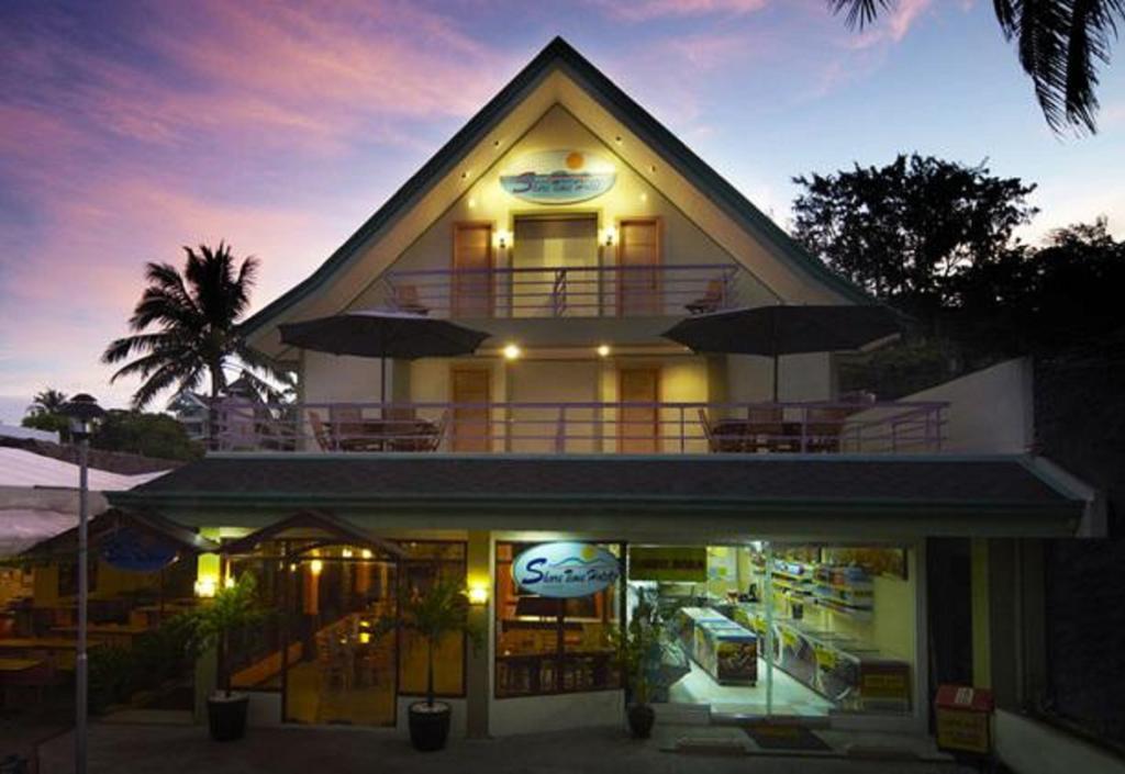 Shore Time Boracay Hotel 3*
