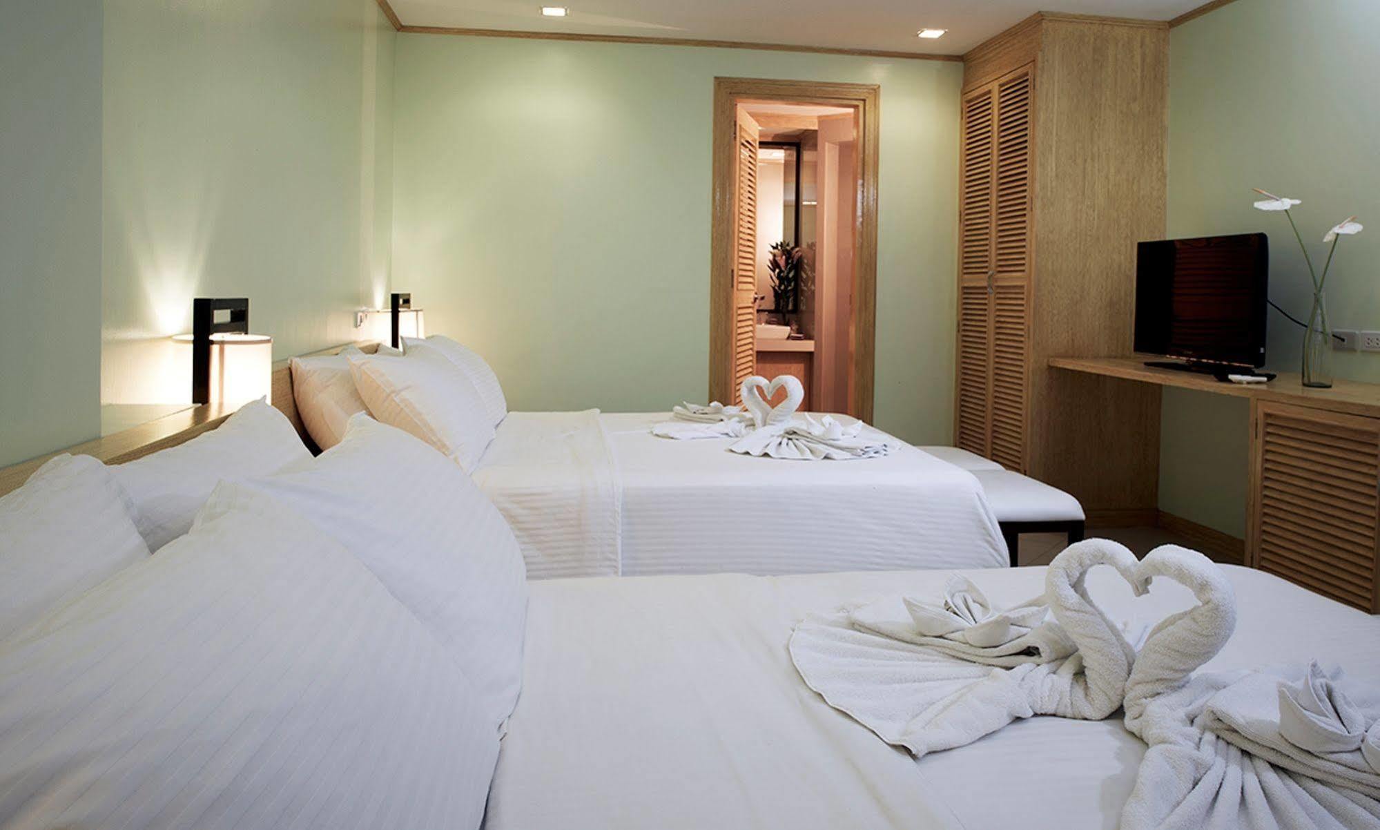 Shore Time Boracay Hotel 3*